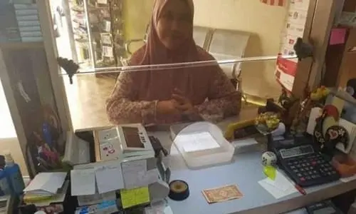 Gerai Money Changer Di Malaysia Ini Di Tukarkan Uang Bank Neraka Dari Seorang Perempuan